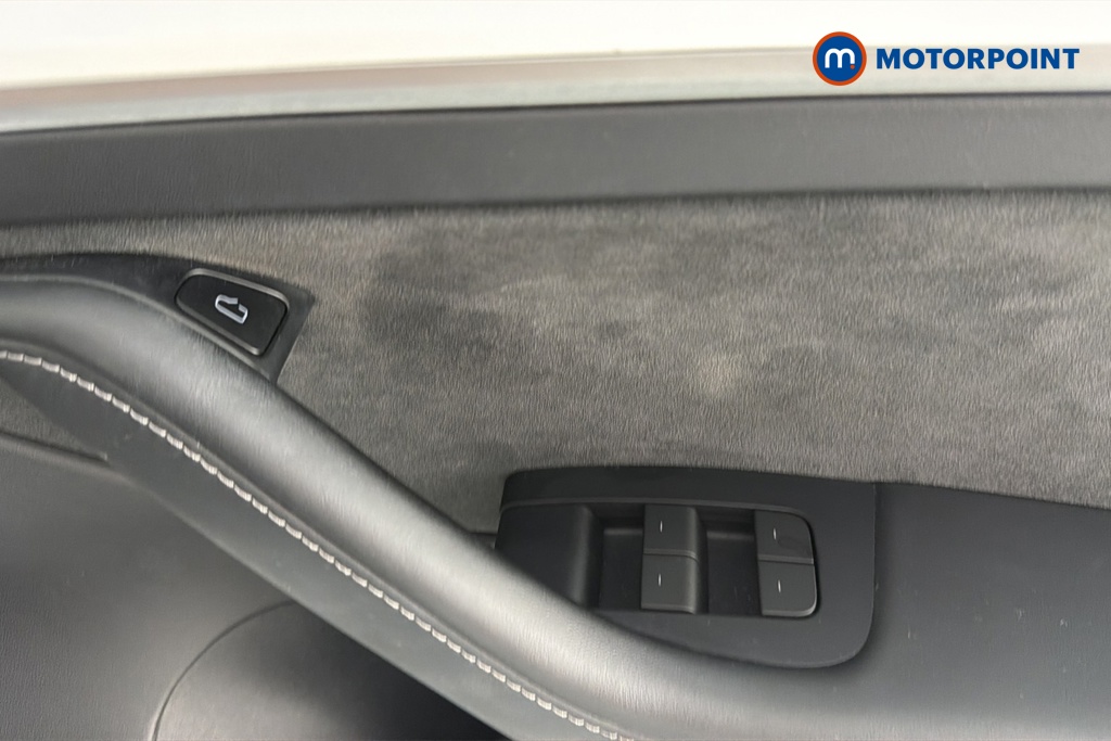 Tesla Model 3 Performance Automatic Electric Saloon - Stock Number (1650532) - 19th supplementary image
