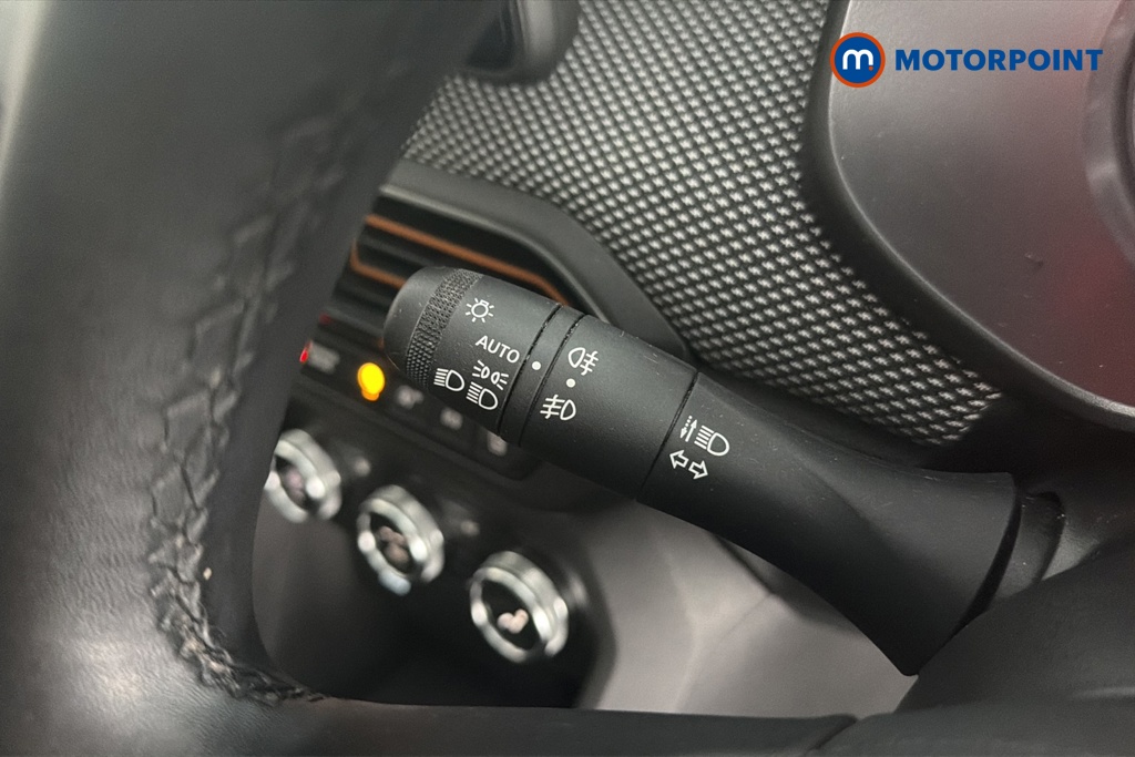 Dacia Sandero Stepway Prestige Manual Petrol Hatchback - Stock Number (1653951) - 5th supplementary image