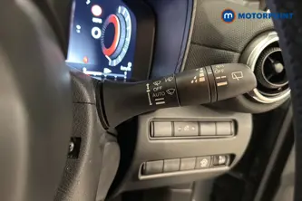 Nissan Juke N-Connecta Automatic Petrol SUV - Stock Number (1642452) - 6th supplementary image