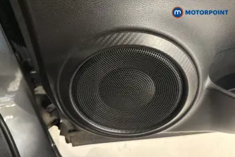 Nissan Juke N-Connecta Automatic Petrol SUV - Stock Number (1642452) - 21st supplementary image