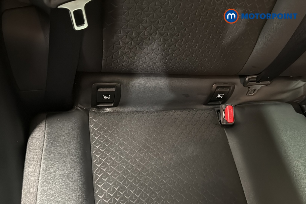 Nissan Juke N-Connecta Automatic Petrol SUV - Stock Number (1642452) - 27th supplementary image