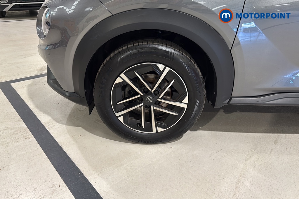 Nissan Juke N-Connecta Automatic Petrol SUV - Stock Number (1642452) - 44th supplementary image