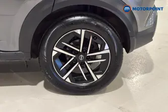 Nissan Juke N-Connecta Automatic Petrol SUV - Stock Number (1642452) - 45th supplementary image