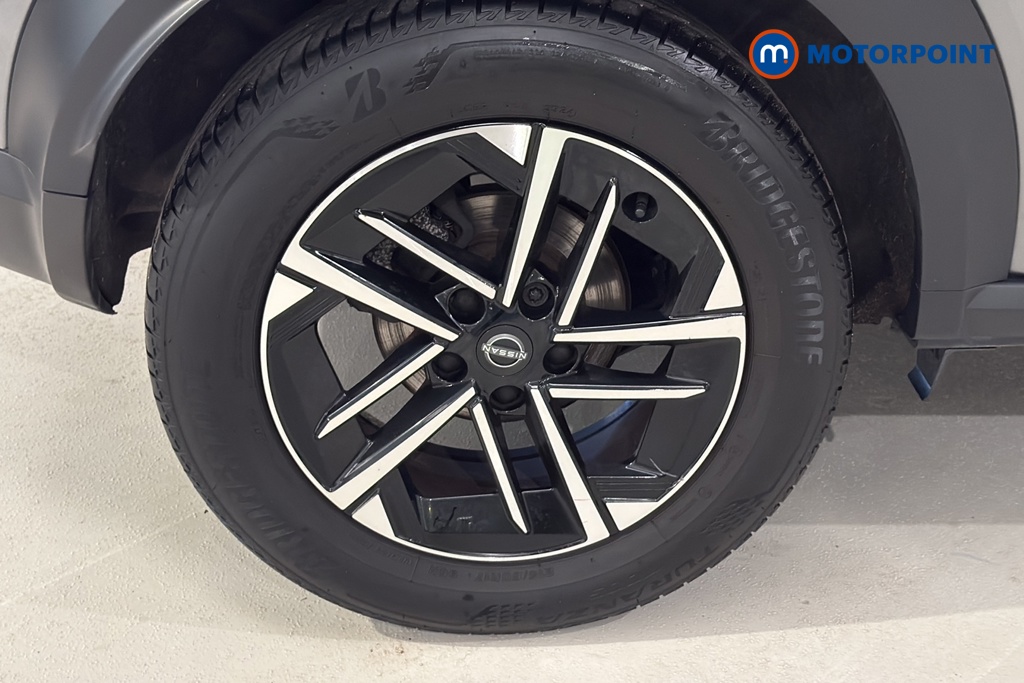 Nissan Juke N-Connecta Automatic Petrol SUV - Stock Number (1642452) - 46th supplementary image