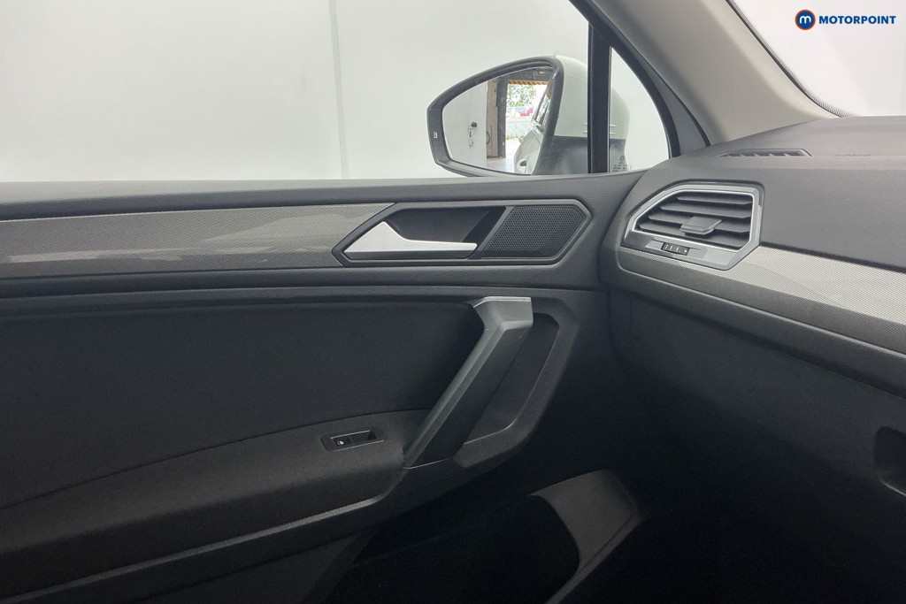 Volkswagen Tiguan Allspace Life Manual Petrol SUV - Stock Number (1647400) - 18th supplementary image