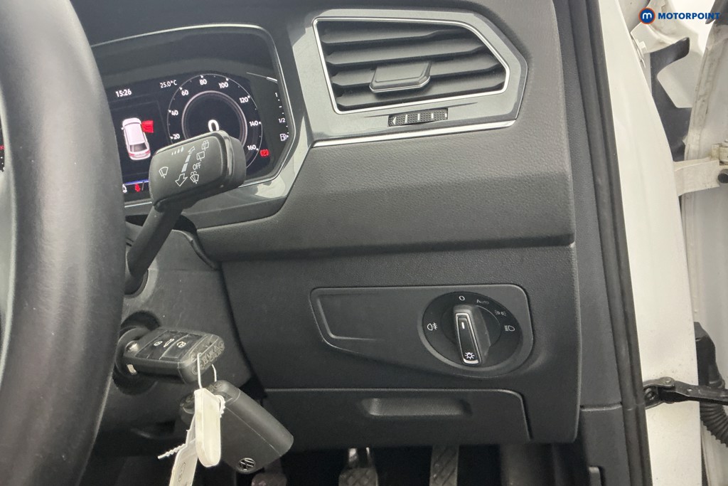 Volkswagen Tiguan Allspace Life Manual Petrol SUV - Stock Number (1647400) - 21st supplementary image
