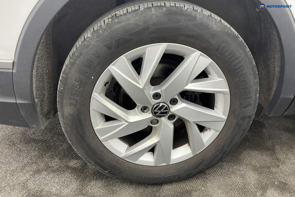 Volkswagen Tiguan Allspace Life Manual Petrol SUV - Stock Number (1647400) - 32nd supplementary image