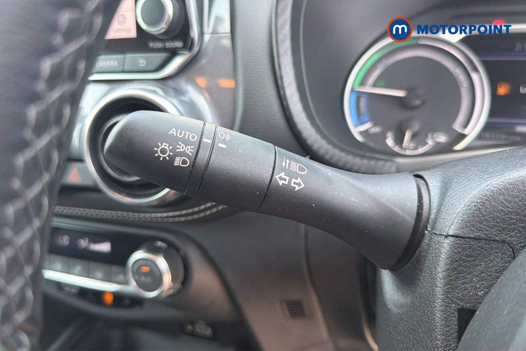 Nissan Juke N-Connecta Automatic Petrol-Electric Hybrid SUV - Stock Number (1611952) - 18th supplementary image