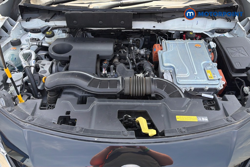 Nissan Juke N-Connecta Automatic Petrol-Electric Hybrid SUV - Stock Number (1611952) - 51st supplementary image