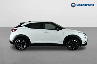 Nissan Juke N-Connecta Automatic Petrol-Electric Hybrid SUV - Stock Number (1611952) - Drivers side