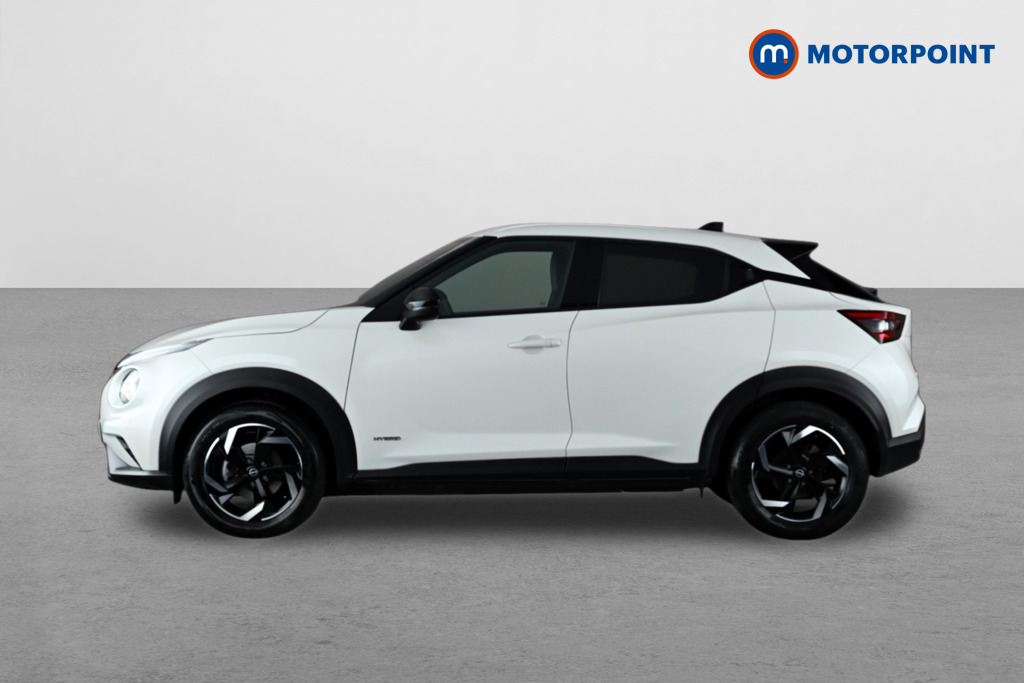 Nissan Juke N-Connecta Automatic Petrol-Electric Hybrid SUV - Stock Number (1611952) - Passenger side