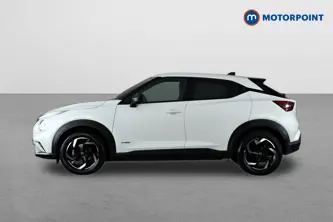 Nissan Juke N-Connecta Automatic Petrol-Electric Hybrid SUV - Stock Number (1611952) - Passenger side