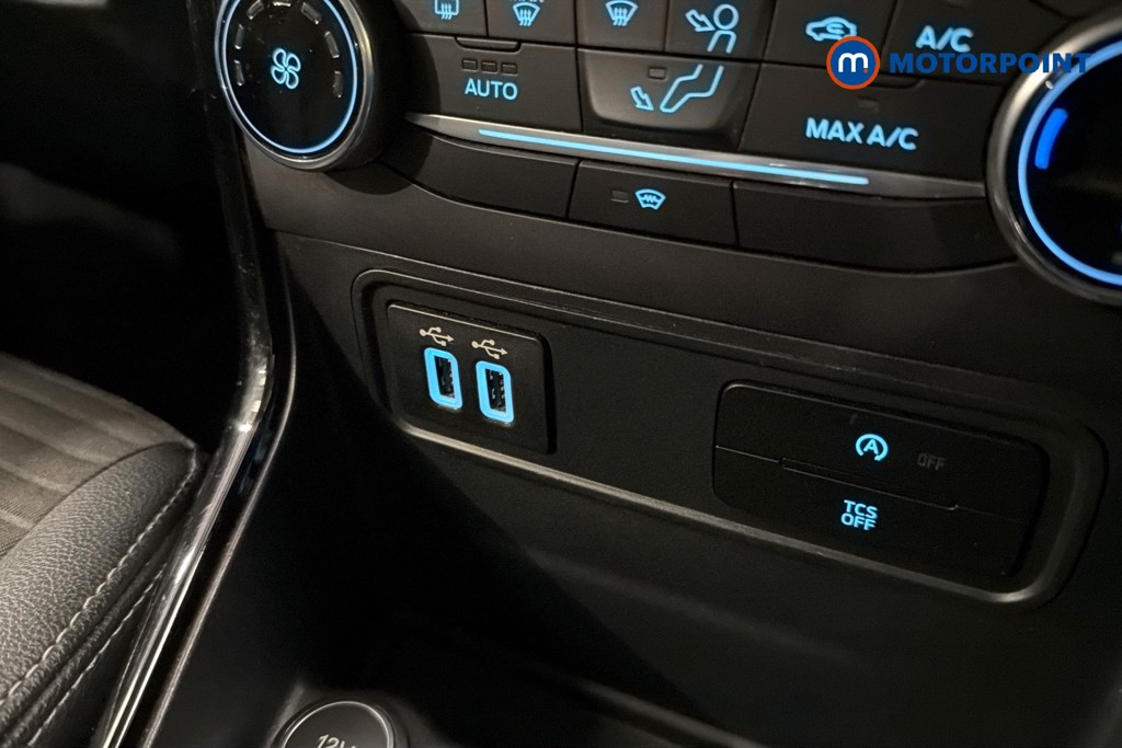 Ford Ecosport Titanium Manual Petrol SUV - Stock Number (1628792) - 17th supplementary image