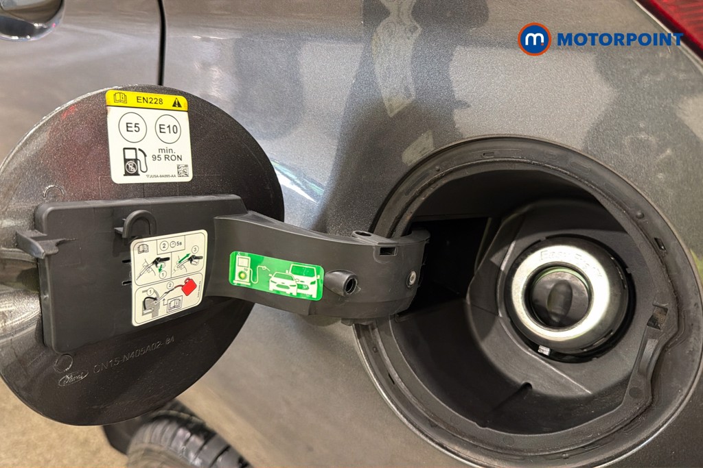 Ford Ecosport Titanium Manual Petrol SUV - Stock Number (1628792) - 41st supplementary image