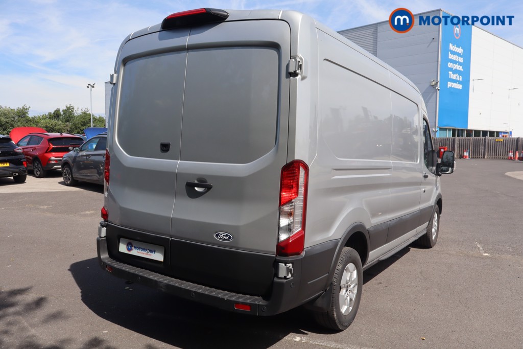 Ford Transit Limited Automatic Diesel Medium Roof Van - Stock Number (1632796) - 6th supplementary image