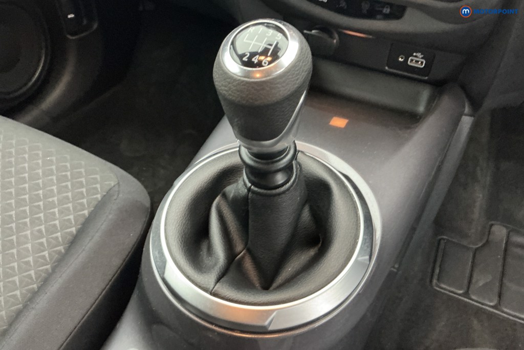 Nissan Juke Acenta Manual Petrol SUV - Stock Number (1635146) - 16th supplementary image