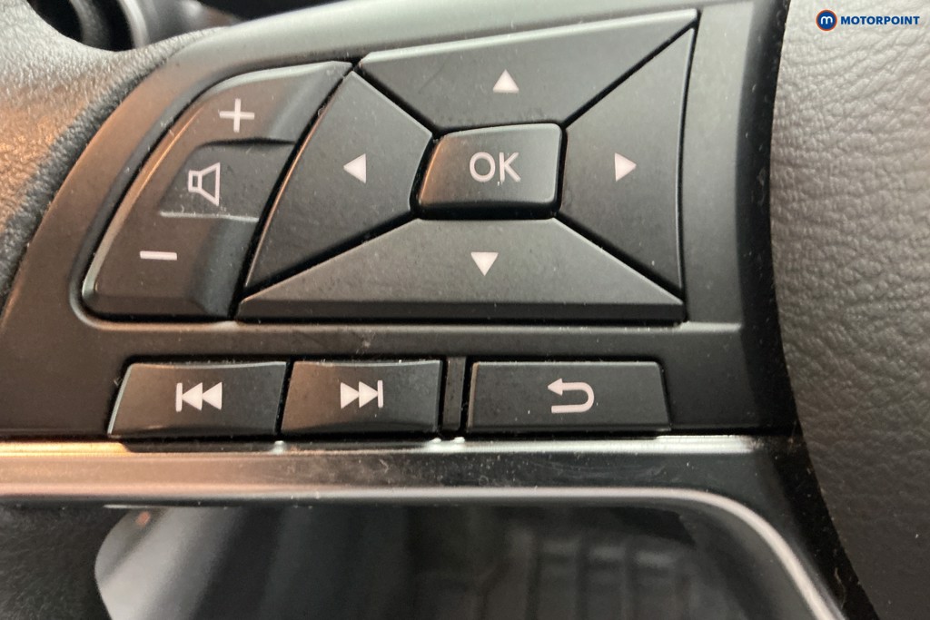 Nissan Juke Acenta Manual Petrol SUV - Stock Number (1635146) - 21st supplementary image