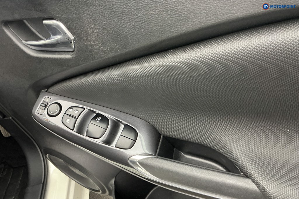 Nissan Juke Acenta Manual Petrol SUV - Stock Number (1635146) - 26th supplementary image