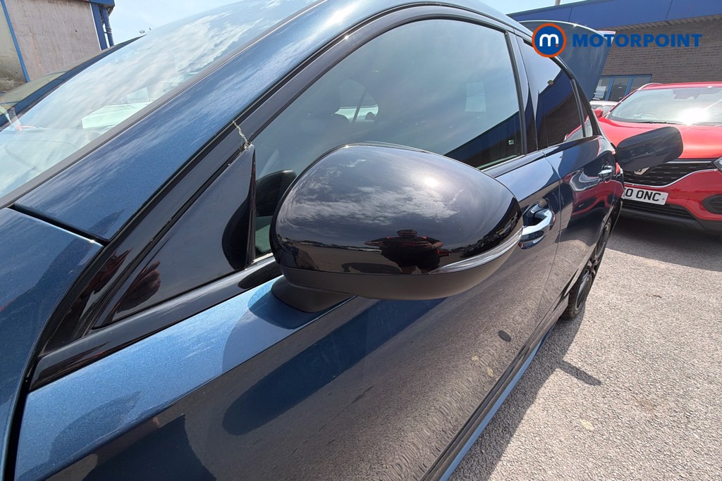 Mercedes-Benz A Class Amg Line Premium Plus Night Edition Automatic Petrol Plug-In Hybrid Saloon - Stock Number (1636251) - 43rd supplementary image