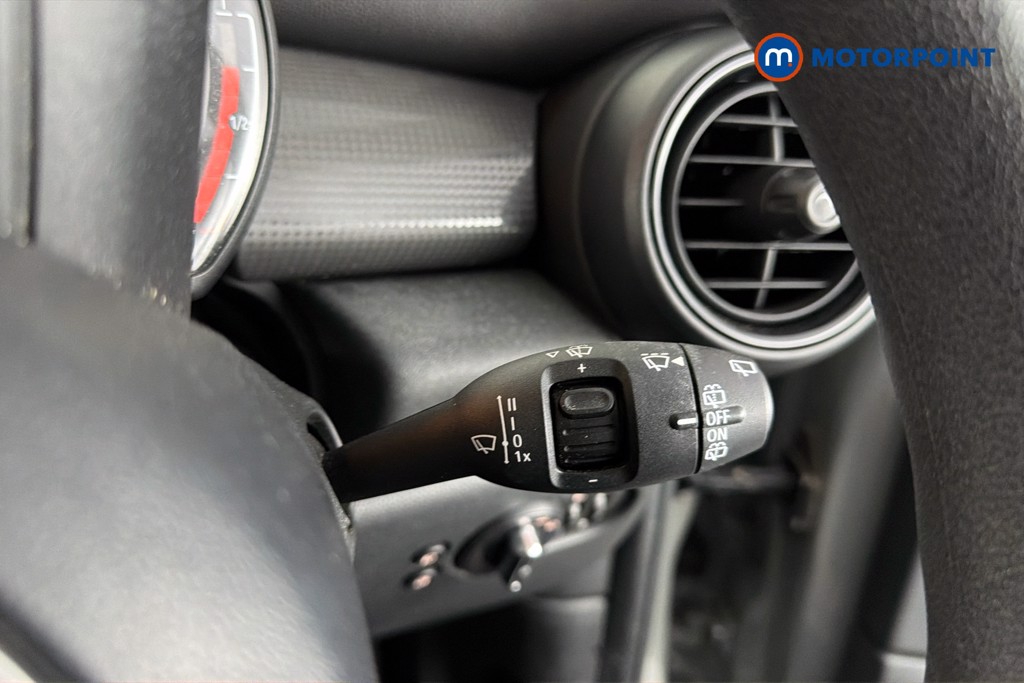 Mini Hatchback Cooper Manual Petrol Hatchback - Stock Number (1638154) - 7th supplementary image