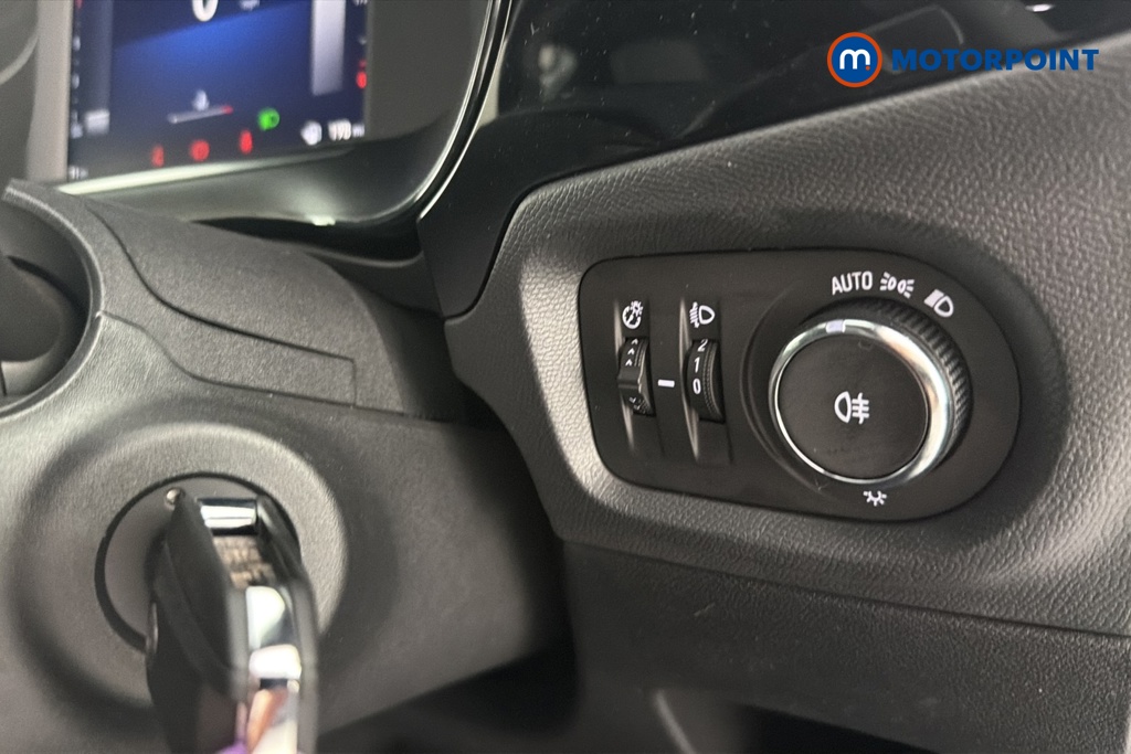Vauxhall Corsa YES Manual Petrol Hatchback - Stock Number (1639883) - 11th supplementary image