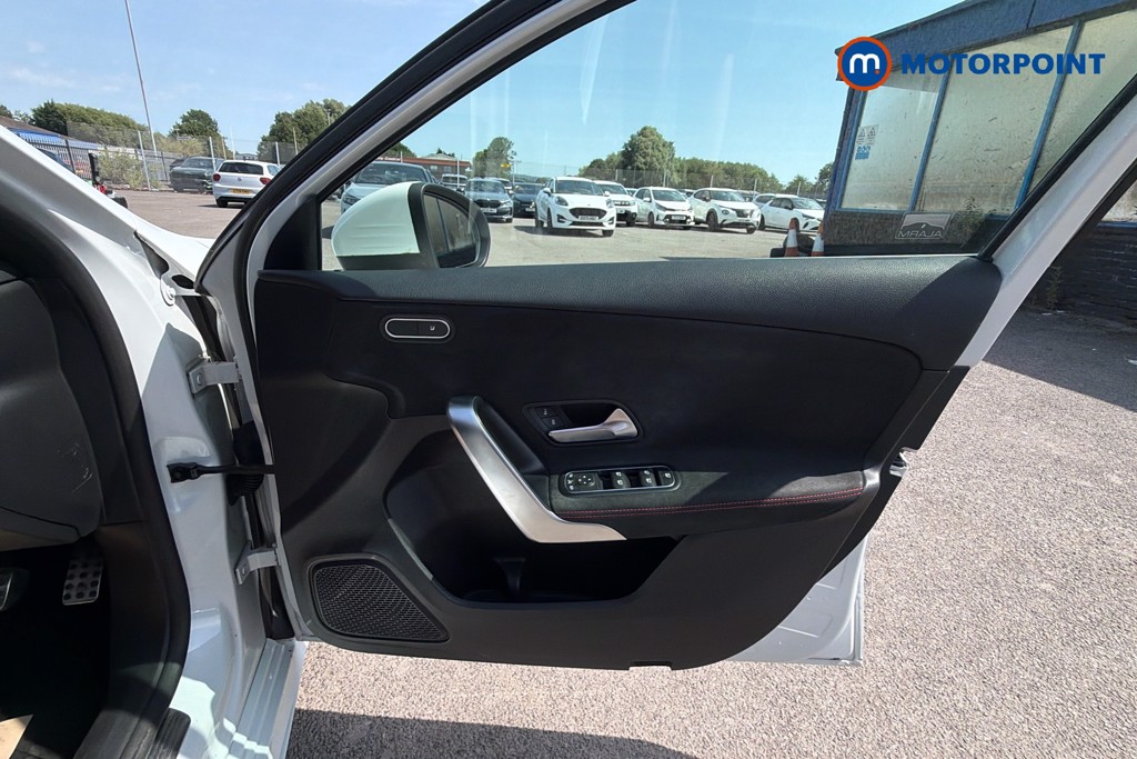 Mercedes-Benz A Class Amg Line Manual Petrol Hatchback - Stock Number (1640801) - 19th supplementary image