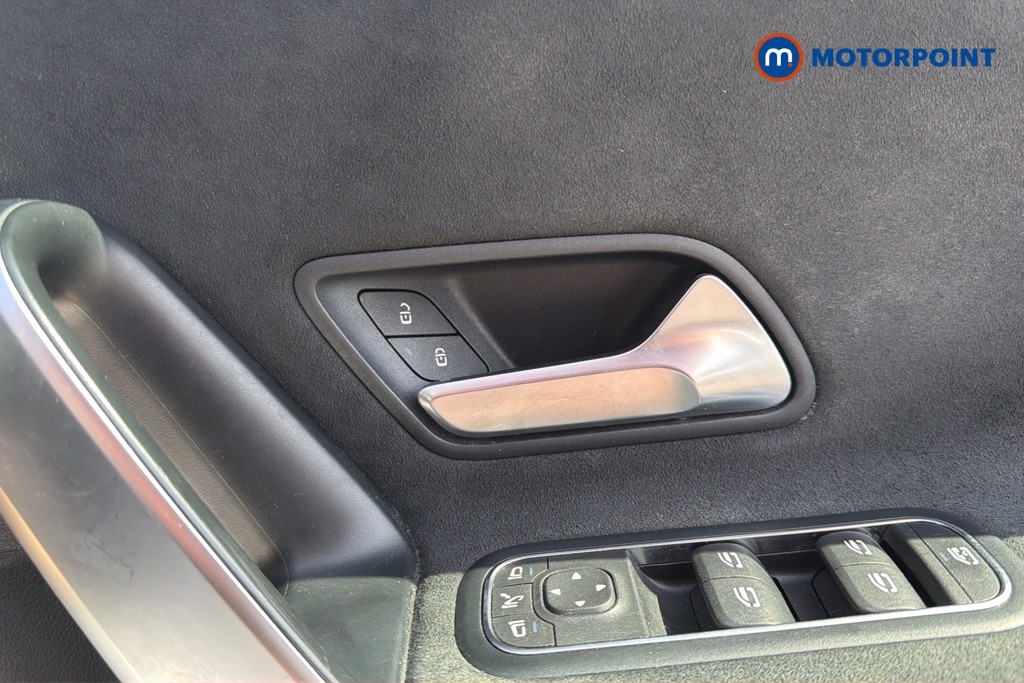 Mercedes-Benz A Class Amg Line Manual Petrol Hatchback - Stock Number (1640801) - 42nd supplementary image