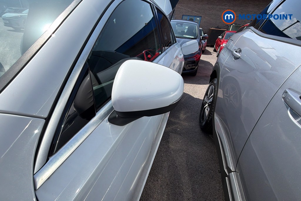 Mercedes-Benz A Class Amg Line Manual Petrol Hatchback - Stock Number (1640801) - 43rd supplementary image