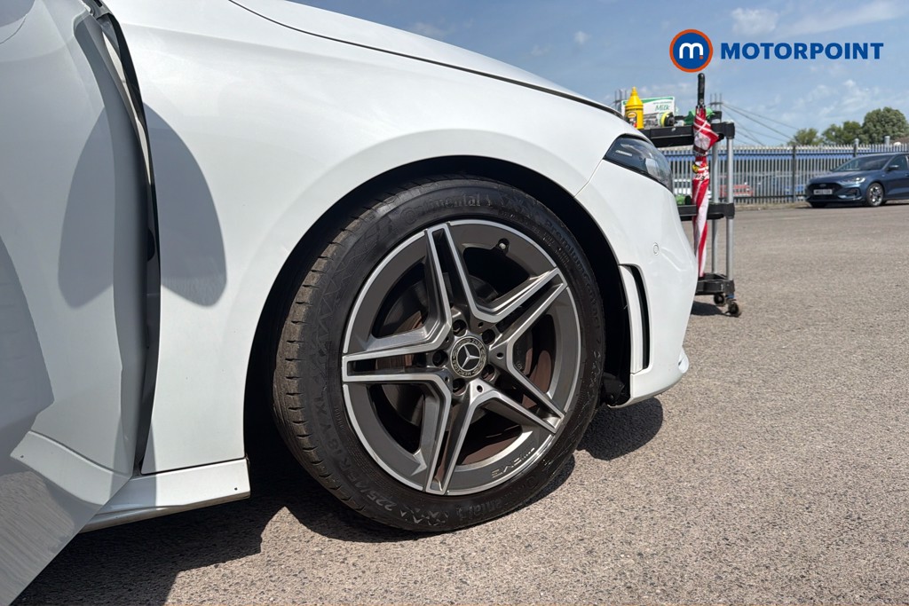 Mercedes-Benz A Class Amg Line Manual Petrol Hatchback - Stock Number (1640801) - 50th supplementary image