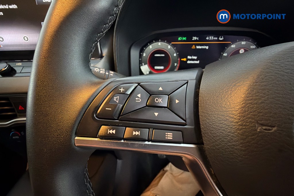 Nissan Juke N-Connecta Manual Petrol SUV - Stock Number (1642473) - 3rd supplementary image