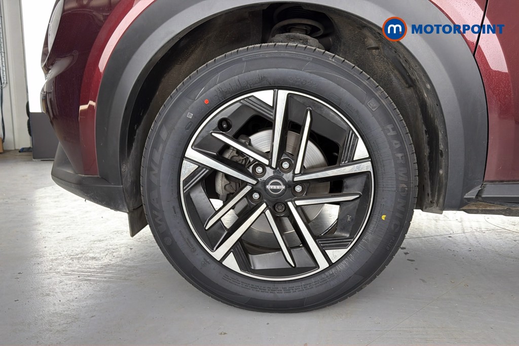 Nissan Juke N-Connecta Manual Petrol SUV - Stock Number (1642473) - 47th supplementary image