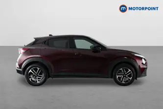 Nissan Juke N-Connecta Manual Petrol SUV - Stock Number (1642473) - Drivers side