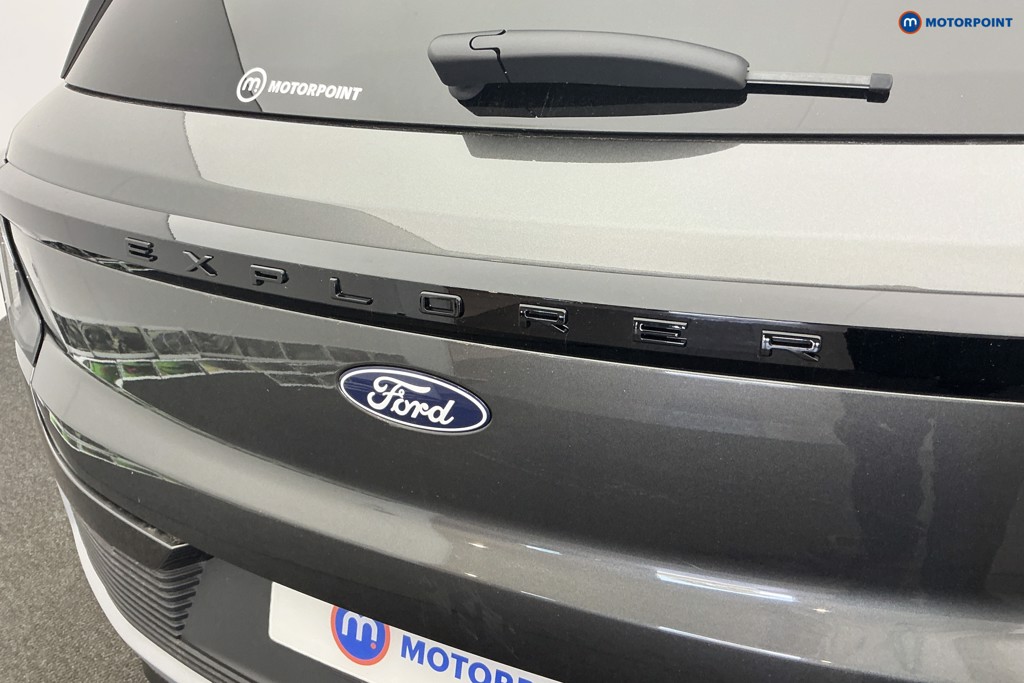Ford Explorer Premium Automatic Electric SUV - Stock Number (1643682) - 29th supplementary image