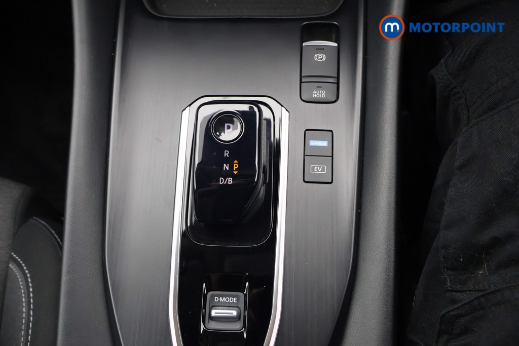 Nissan Qashqai N-Connecta Automatic Petrol-Electric Hybrid SUV - Stock Number (1644523) - 9th supplementary image
