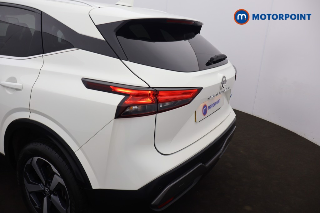Nissan Qashqai N-Connecta Automatic Petrol-Electric Hybrid SUV - Stock Number (1644523) - 16th supplementary image