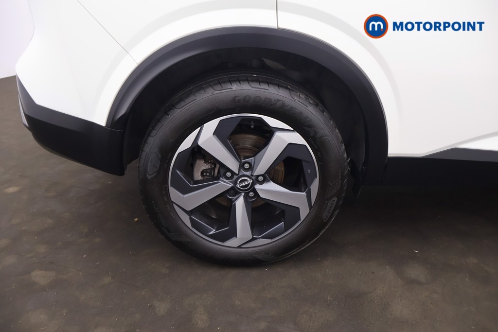 Nissan Qashqai N-Connecta Automatic Petrol-Electric Hybrid SUV - Stock Number (1644523) - 20th supplementary image