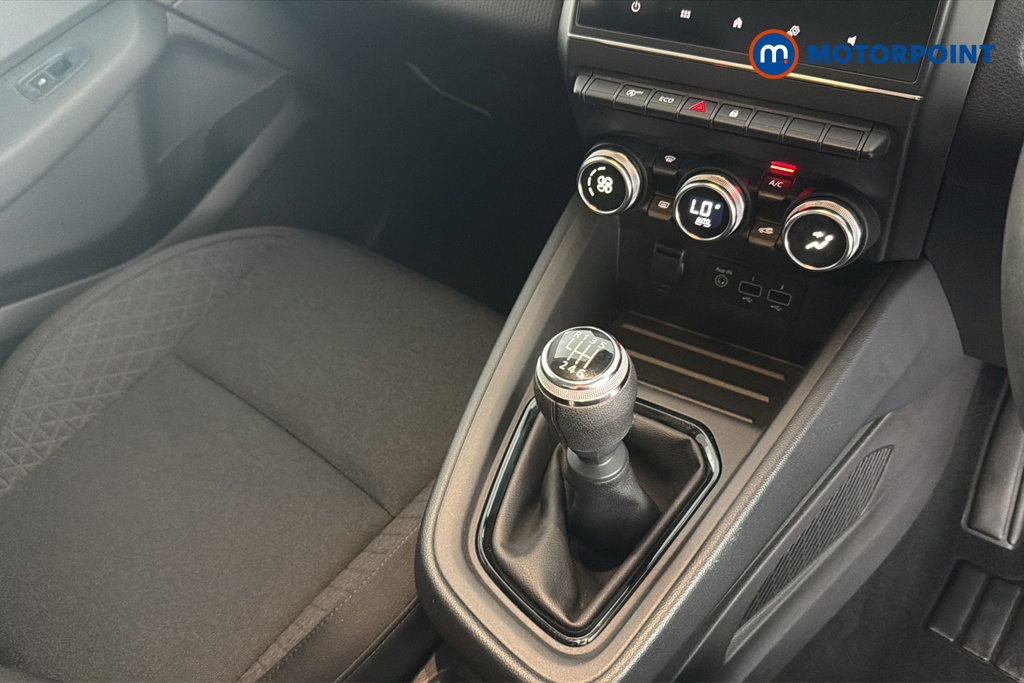Renault Clio Evolution Manual Petrol Hatchback - Stock Number (1644540) - 15th supplementary image