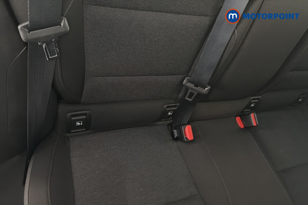 Renault Clio Evolution Manual Petrol Hatchback - Stock Number (1644540) - 27th supplementary image