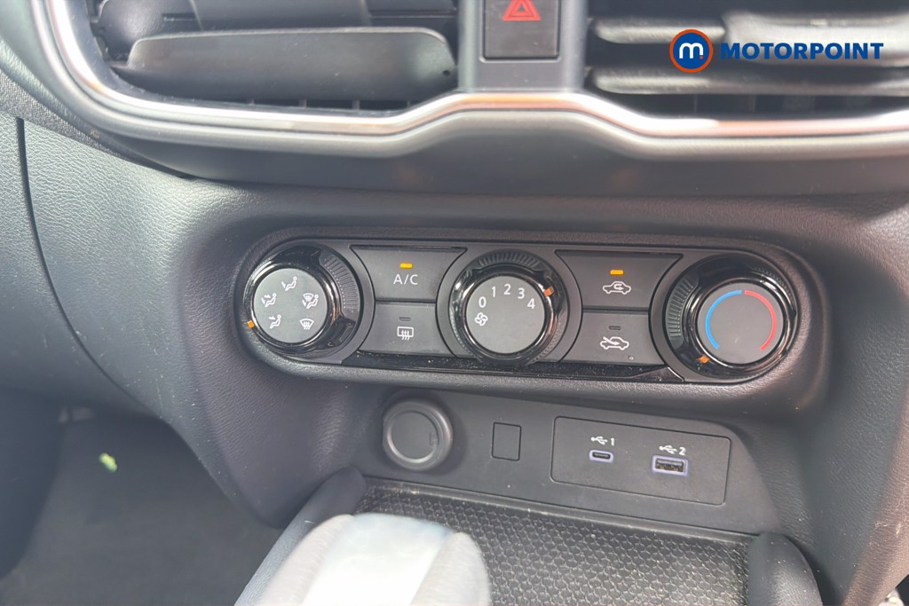 Nissan Juke Acenta Premium Automatic Petrol SUV - Stock Number (1644681) - 12th supplementary image