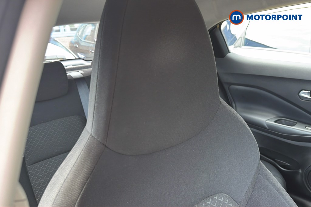 Nissan Juke Acenta Premium Automatic Petrol SUV - Stock Number (1644681) - 23rd supplementary image
