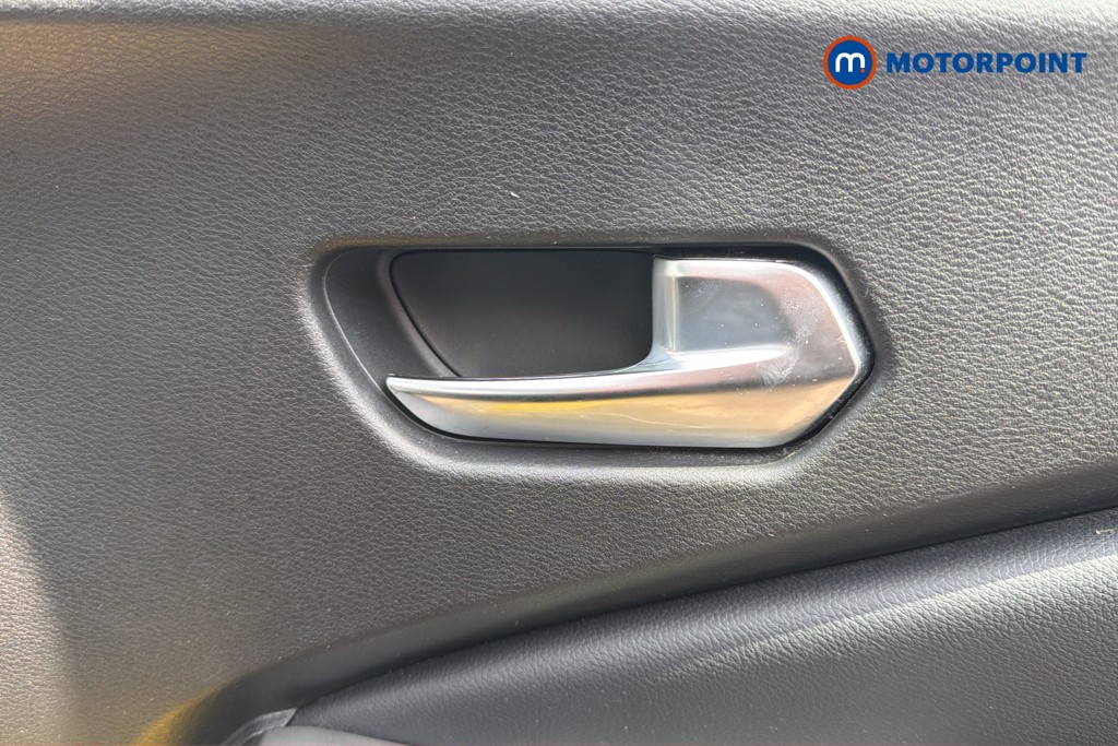 Nissan Juke Acenta Premium Automatic Petrol SUV - Stock Number (1644681) - 42nd supplementary image