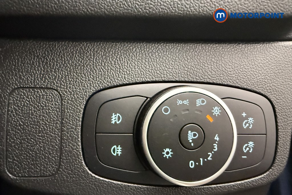 Ford Focus St-Line X Manual Petrol Hatchback - Stock Number (1646106) - 17th supplementary image