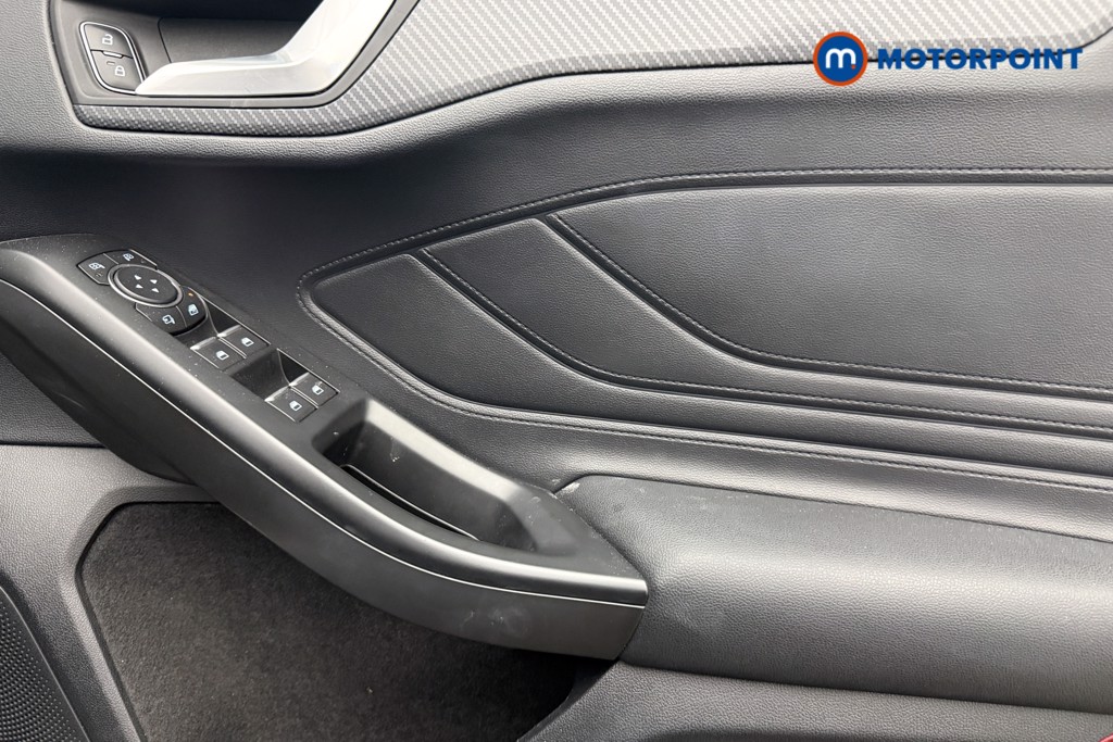 Ford Focus St-Line X Manual Petrol Hatchback - Stock Number (1646106) - 18th supplementary image