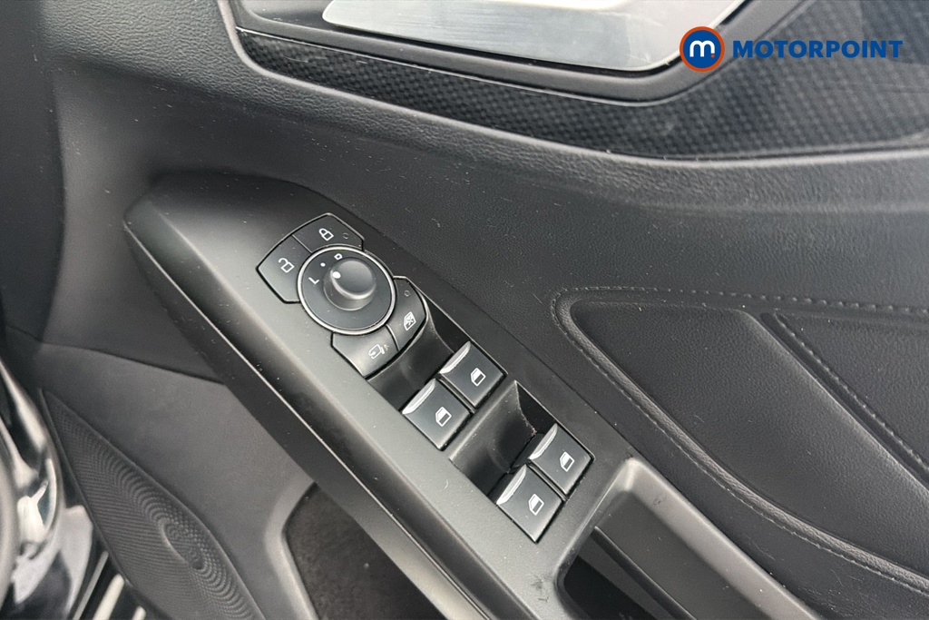 Ford Focus St-Line X Manual Petrol Hatchback - Stock Number (1646166) - 19th supplementary image