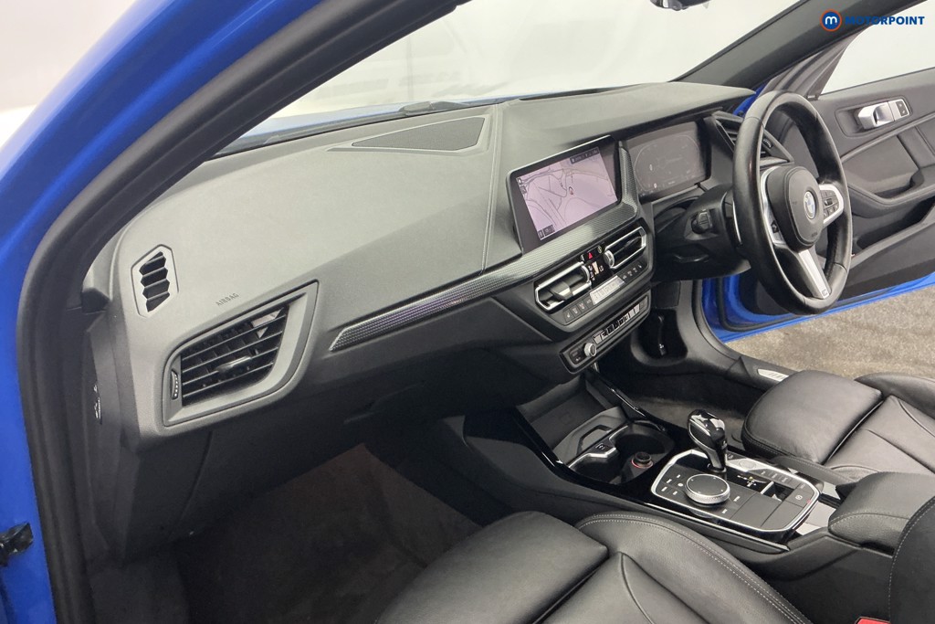 BMW 1 Series M Sport Automatic Diesel Hatchback - Stock Number (1646368) - 9th supplementary image