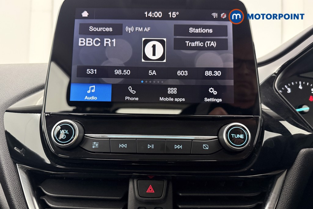Ford Fiesta Zetec Manual Petrol Hatchback - Stock Number (1647487) - 2nd supplementary image