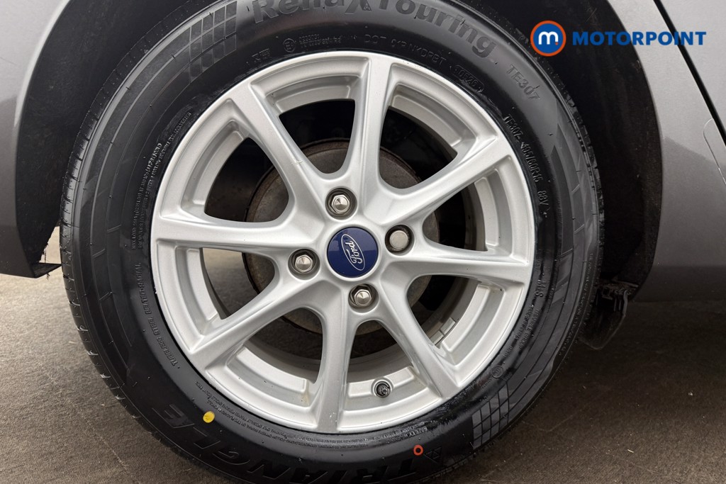 Ford Fiesta Zetec Manual Petrol Hatchback - Stock Number (1647487) - 8th supplementary image