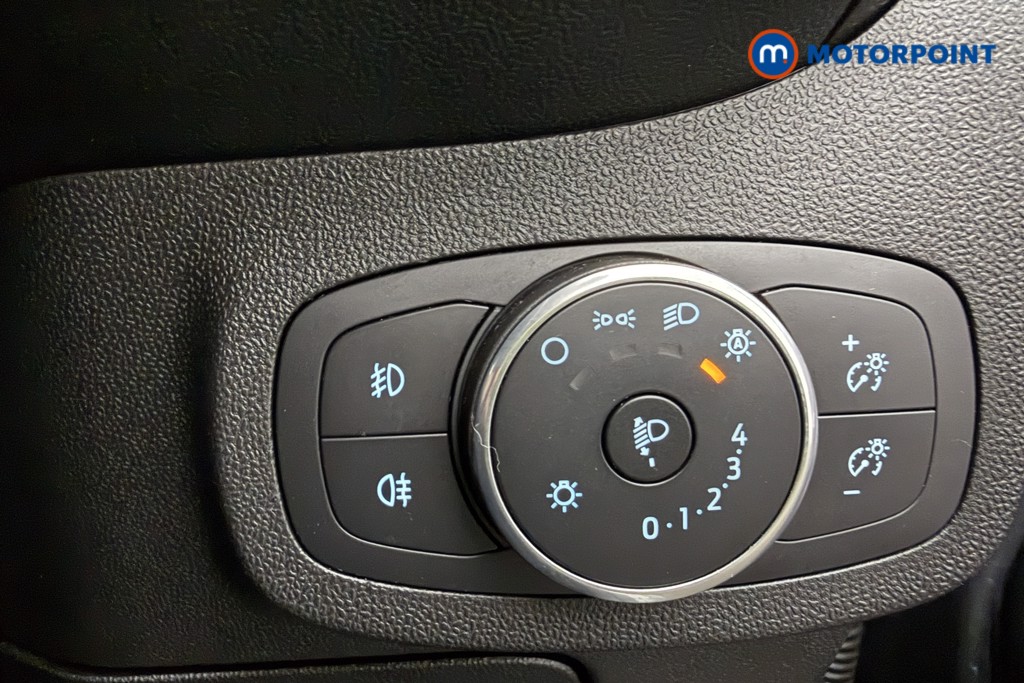 Ford Fiesta Zetec Manual Petrol Hatchback - Stock Number (1647487) - 15th supplementary image