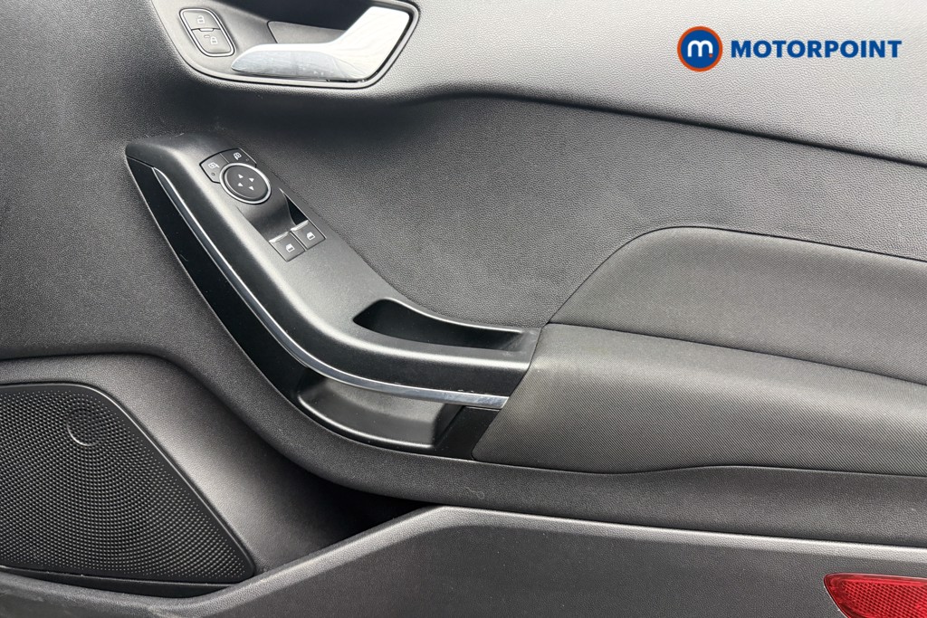 Ford Fiesta Zetec Manual Petrol Hatchback - Stock Number (1647487) - 16th supplementary image