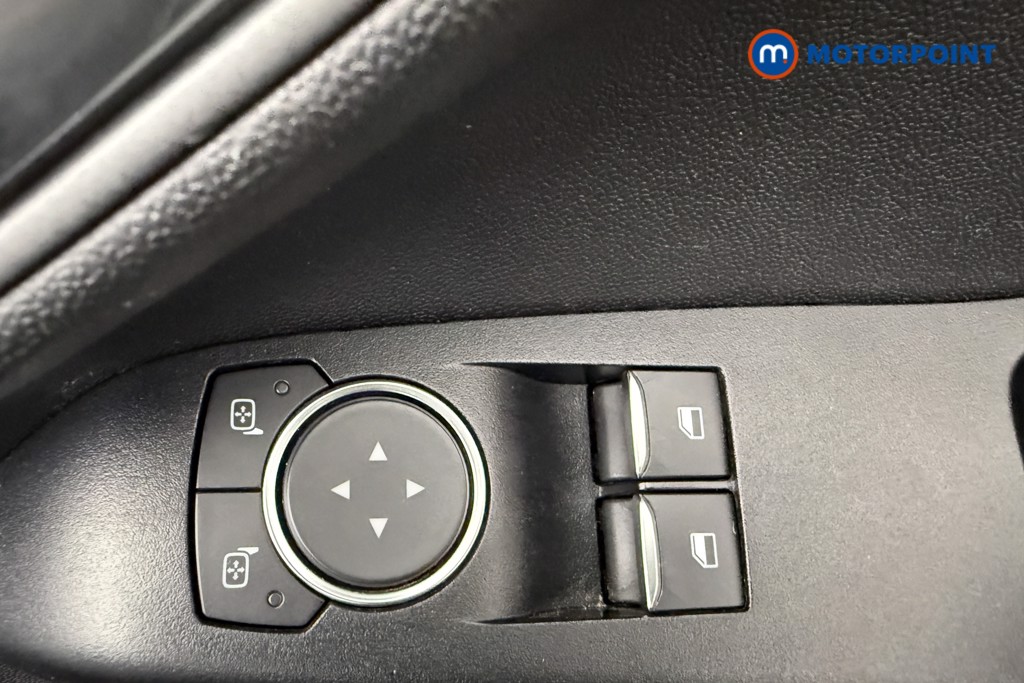Ford Fiesta Zetec Manual Petrol Hatchback - Stock Number (1647487) - 17th supplementary image